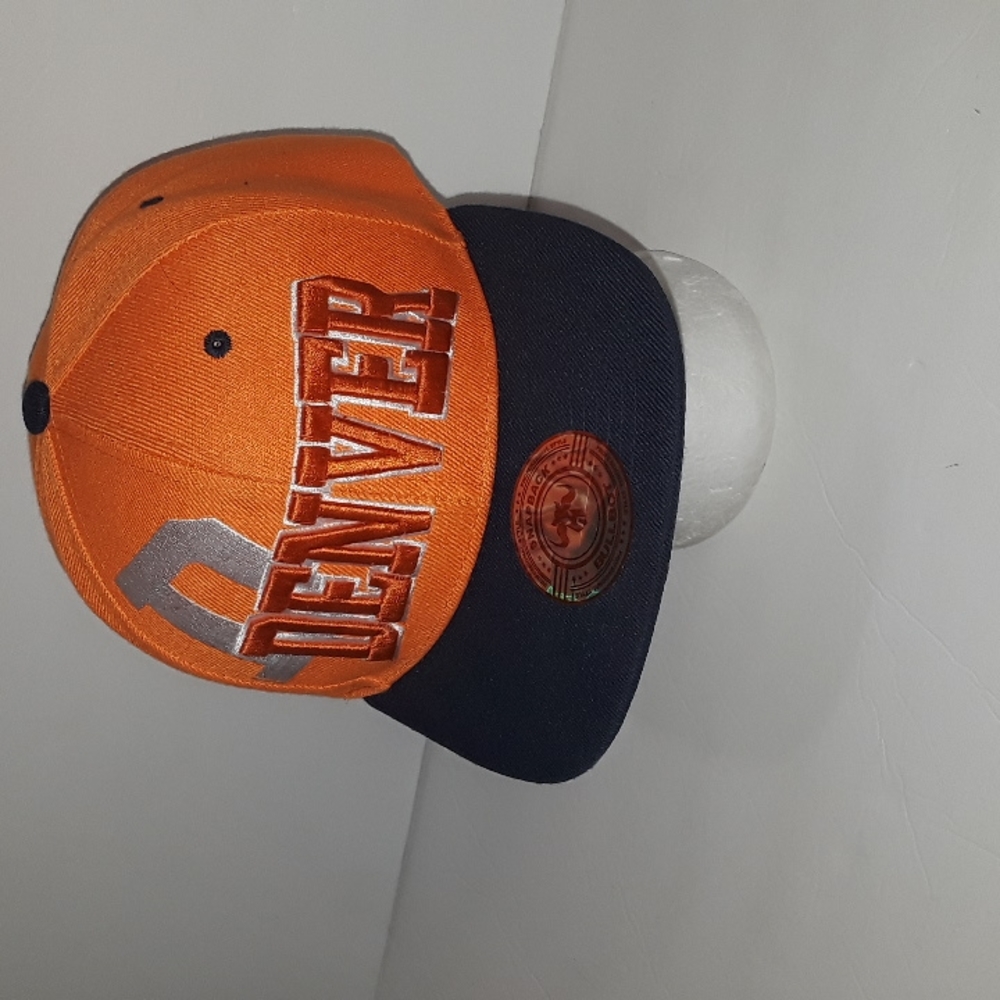 c UNIQUE VINTAGE NFL DENVER BRONCOS BULLBOT ORANGE BLACK GRAY SNAPBACK HAT